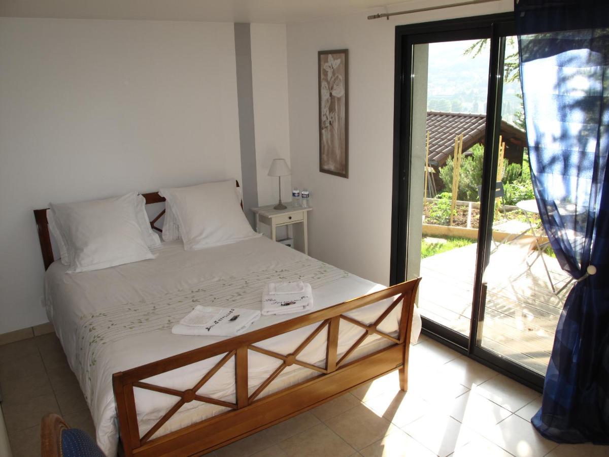 Les Terrasses De Rochetaillee Bed & Breakfast Bagian luar foto